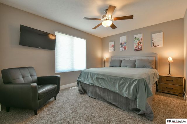 8726 S 82nd Street, Lincoln, NE 68516