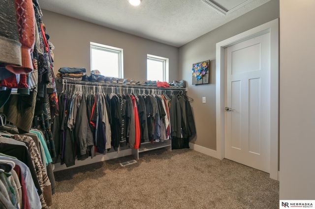 8726 S 82nd Street, Lincoln, NE 68516