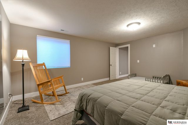 8726 S 82nd Street, Lincoln, NE 68516