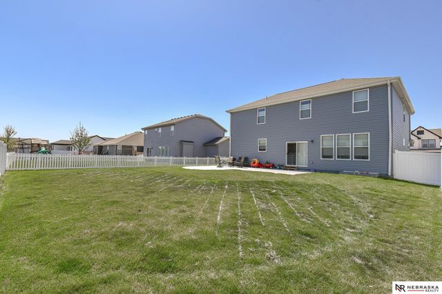 8726 S 82nd Street, Lincoln, NE 68516