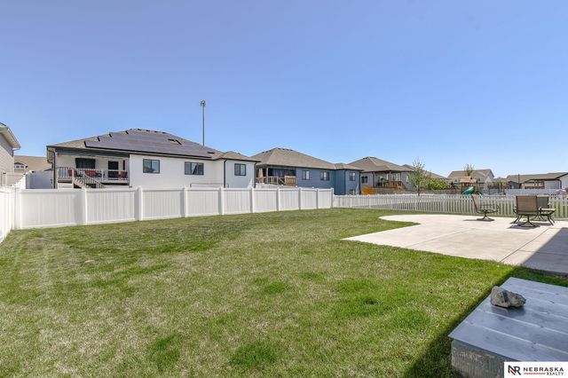 8726 S 82nd Street, Lincoln, NE 68516