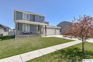 8726 S 82nd Street, Lincoln, NE 68516