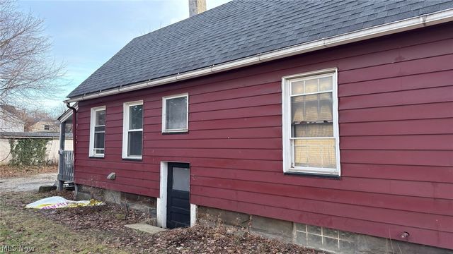 481 Sherman Street, Akron, OH 44311