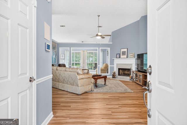 910 Prestonwood Drive, Lawrenceville, GA 30043