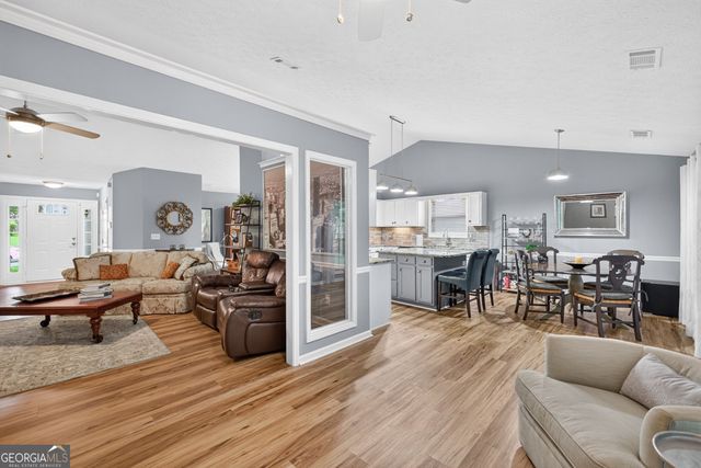 910 Prestonwood Drive, Lawrenceville, GA 30043