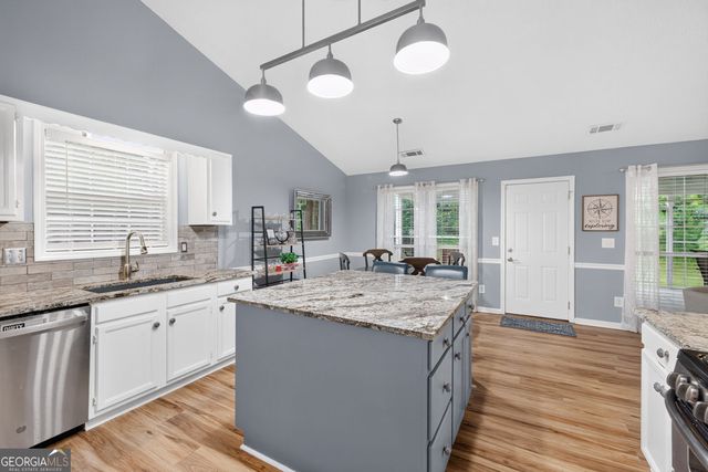 910 Prestonwood Drive, Lawrenceville, GA 30043