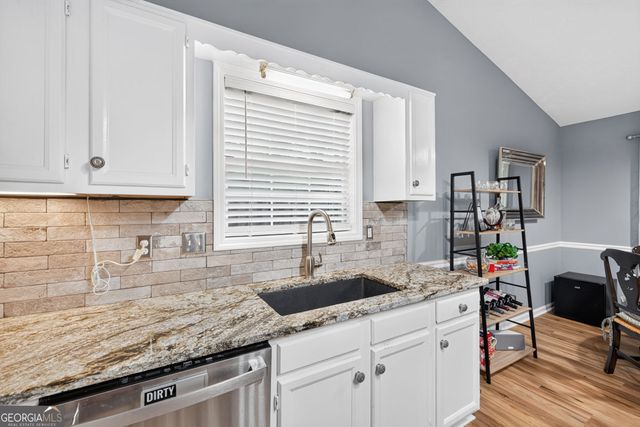 910 Prestonwood Drive, Lawrenceville, GA 30043