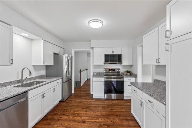 10300 E 72nd Street, Raytown, MO 64133