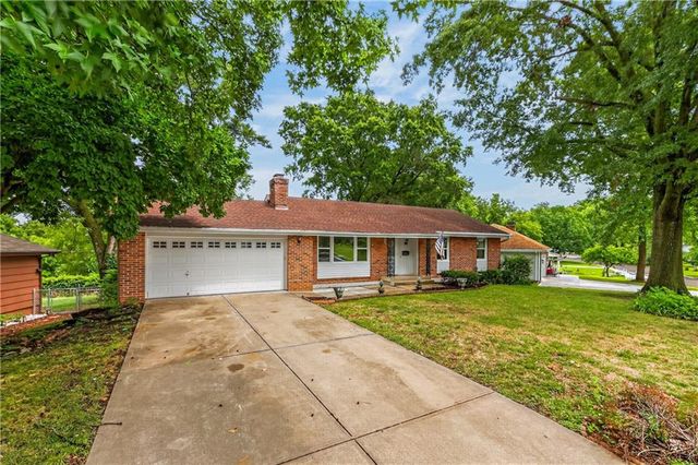 10300 E 72nd Street, Raytown, MO 64133