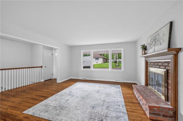 10300 E 72nd Street, Raytown, MO 64133