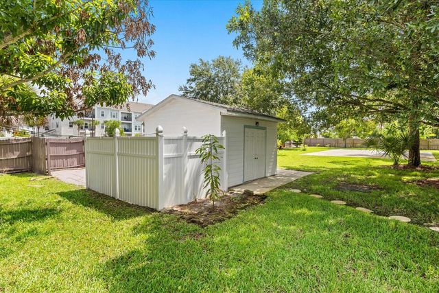 1799 SE BLOCKTON Avenue, Port St. Lucie, Port St Lucie, FL 34952
