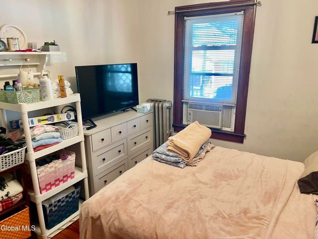 1205 Helderberg Avenue, Schenectady, NY 12306