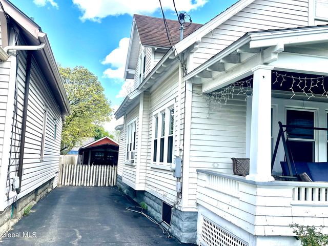 1205 Helderberg Avenue, Schenectady, NY 12306