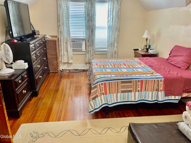 1205 Helderberg Avenue, Schenectady, NY 12306