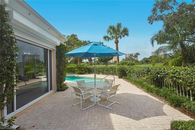 7025 Rue De Marquis 48, Naples, FL 34108