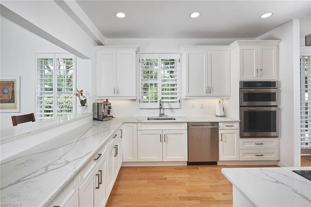 7025 Rue De Marquis 48, Naples, FL 34108