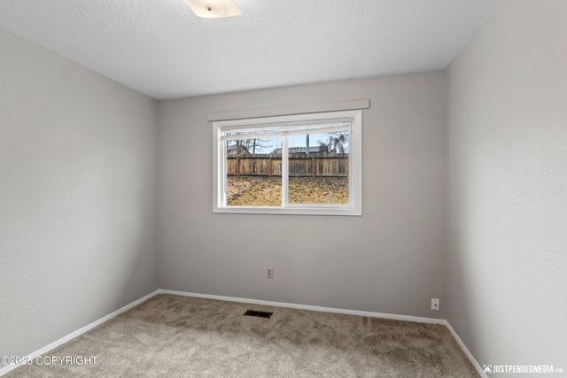 7701 Pleasure View Circle, Anchorage, AK 99507