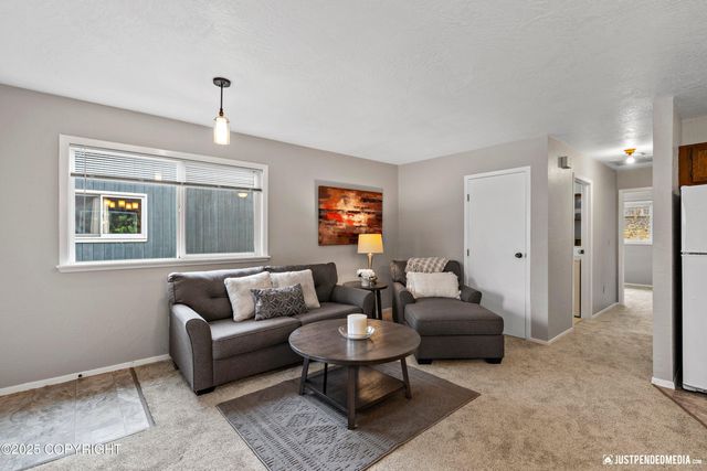 7701 Pleasure View Circle, Anchorage, AK 99507