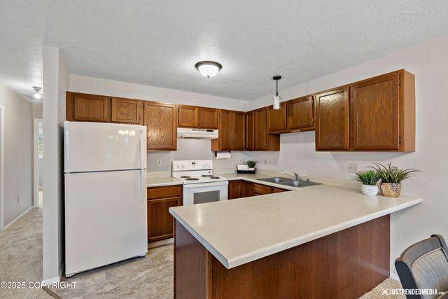 7701 Pleasure View Circle, Anchorage, AK 99507