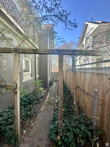 76 N S ST, Salt Lake City, UT 84103