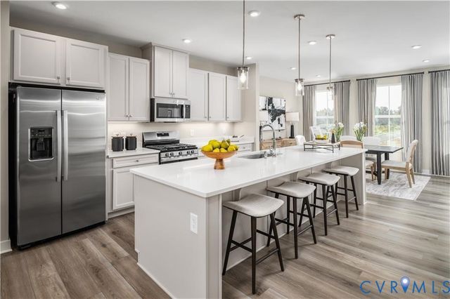 2806 Calgary Loop, Chester, VA 23831