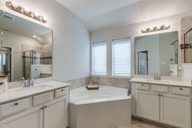 1905 Outpost Creek Lane, Aubrey, TX 76227