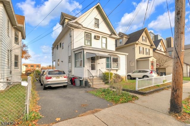 12 Lincoln Ave, Dover Town, NJ 07801