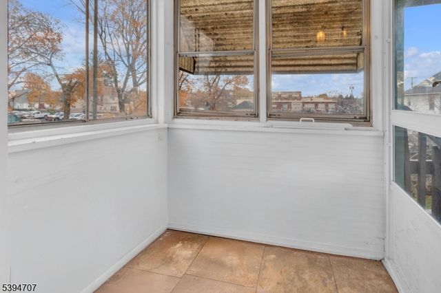 12 Lincoln Ave, Dover Town, NJ 07801