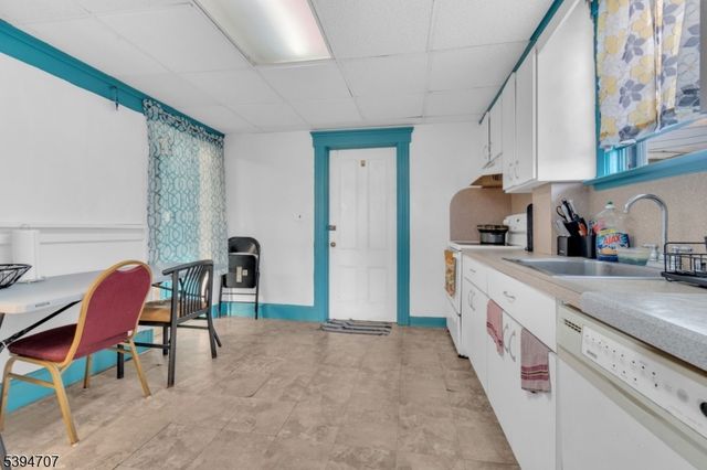 12 Lincoln Ave, Dover Town, NJ 07801