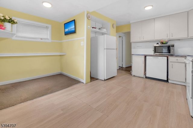 12 Lincoln Ave, Dover Town, NJ 07801