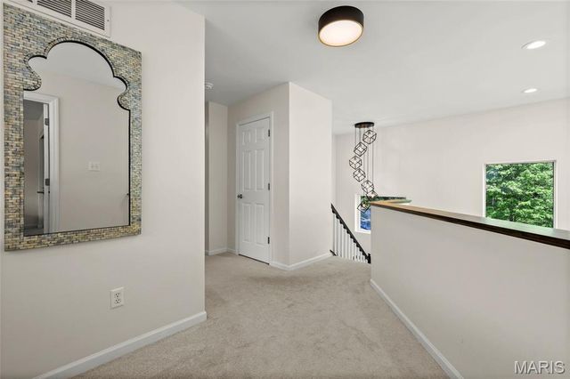 815 Kiefer Trails Drive, Ballwin, MO 63021