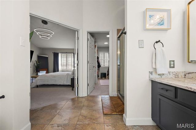 815 Kiefer Trails Drive, Ballwin, MO 63021
