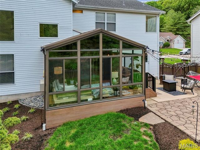 815 Kiefer Trails Drive, Ballwin, MO 63021