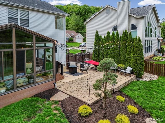 815 Kiefer Trails Drive, Ballwin, MO 63021