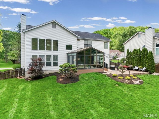 815 Kiefer Trails Drive, Ballwin, MO 63021