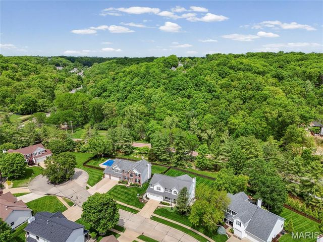 815 Kiefer Trails Drive, Ballwin, MO 63021