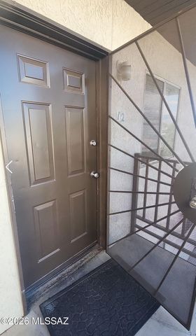 2843 E 17th St Apt 12, Tucson, AZ 85716