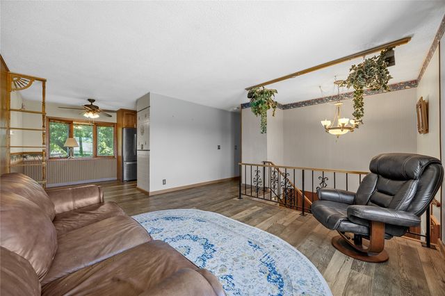 3401 Ardsley Lane SW, Cedar Rapids, IA 52404