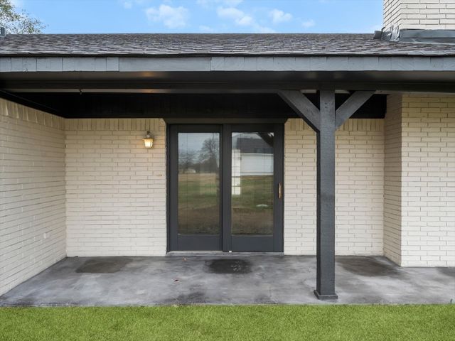 205 Westshore Drive, Wills Point, TX 75169