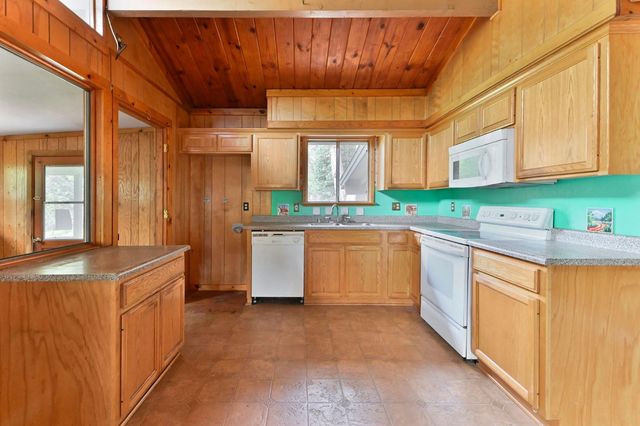 52 Iris Way, West Point, CA 95255