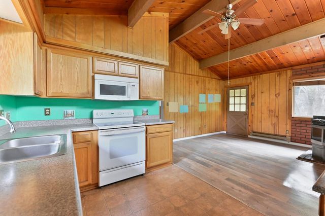 52 Iris Way, West Point, CA 95255