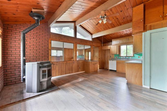 52 Iris Way, West Point, CA 95255