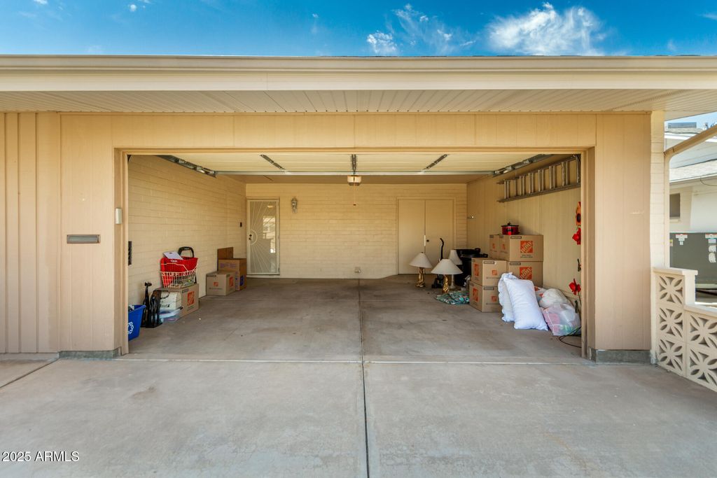 property-img