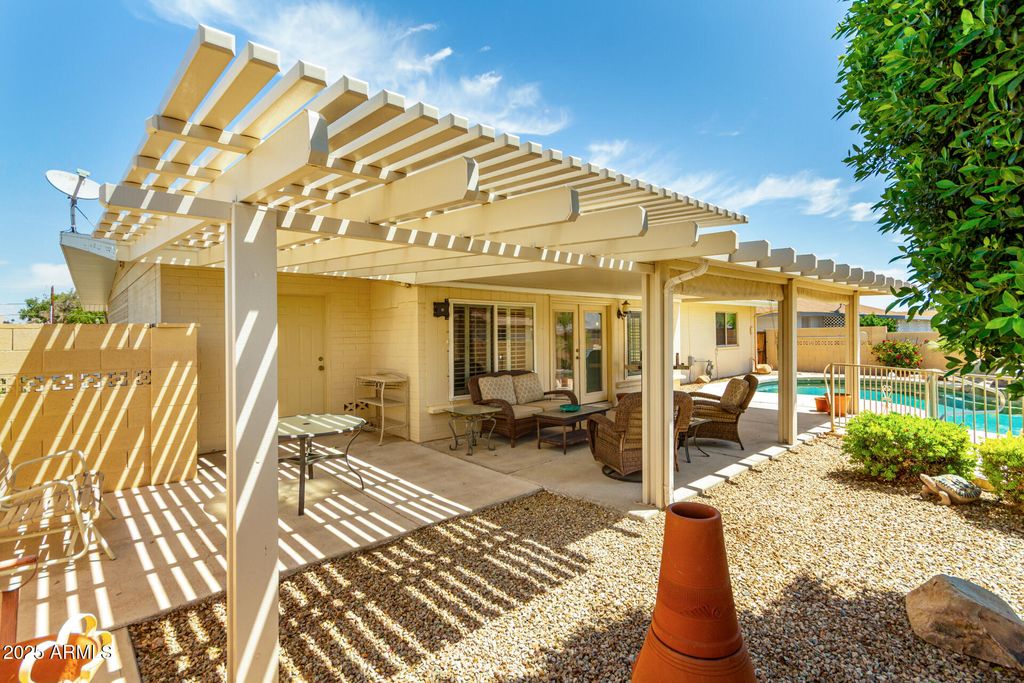 property-img