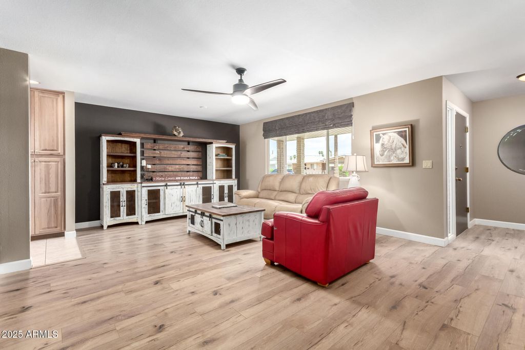 property-img
