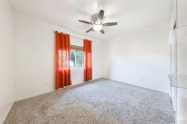15001 Cotton Blossom Avenue, Bakersfield, CA 93314