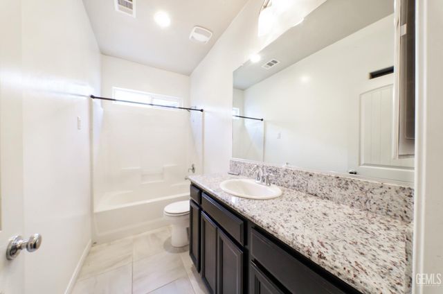 15001 Cotton Blossom Avenue, Bakersfield, CA 93314