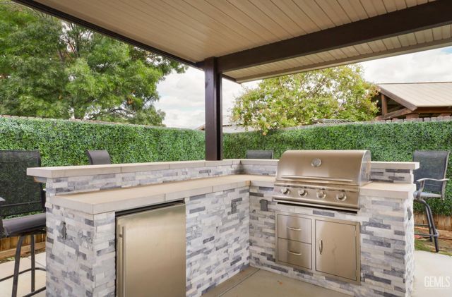 15001 Cotton Blossom Avenue, Bakersfield, CA 93314
