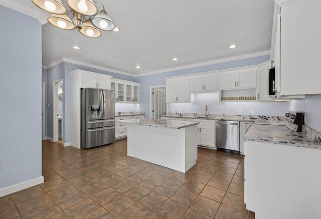 3989 Cadiz Rd, Bumpus Mills, TN 37028