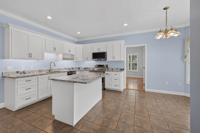 3989 Cadiz Rd, Bumpus Mills, TN 37028